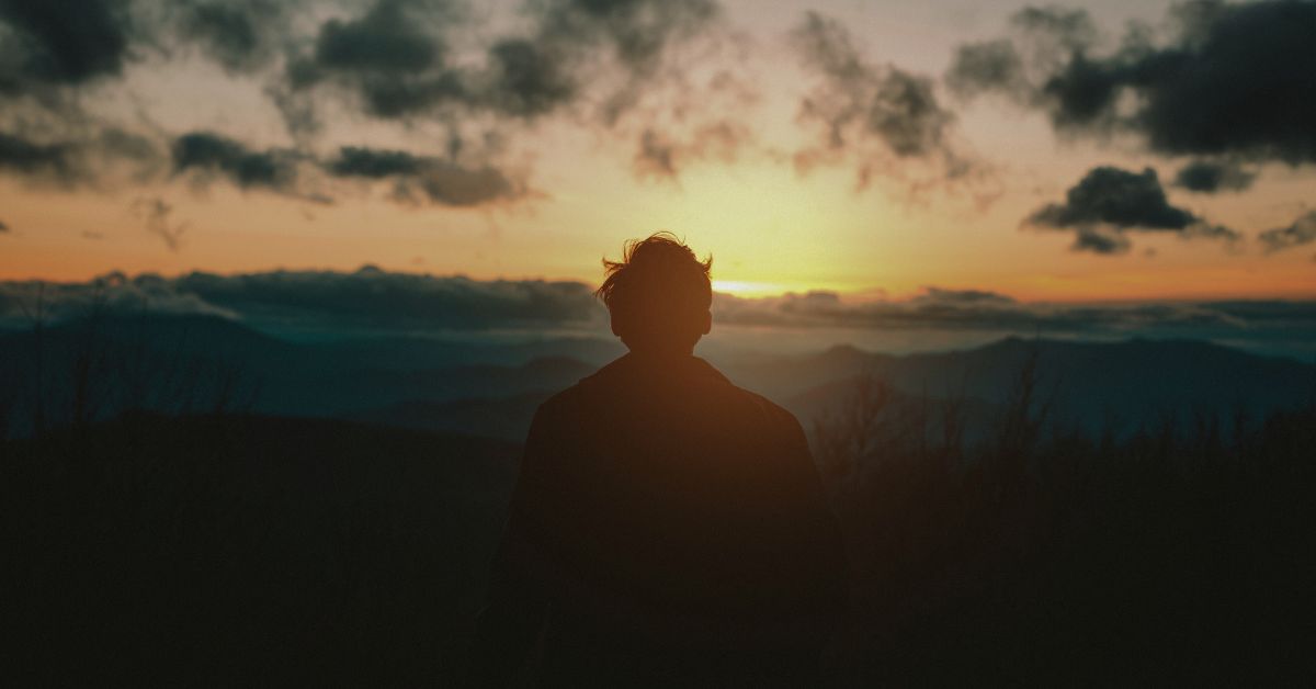 Why We Overthink Life’s Events And What Human Behaviour Reveals